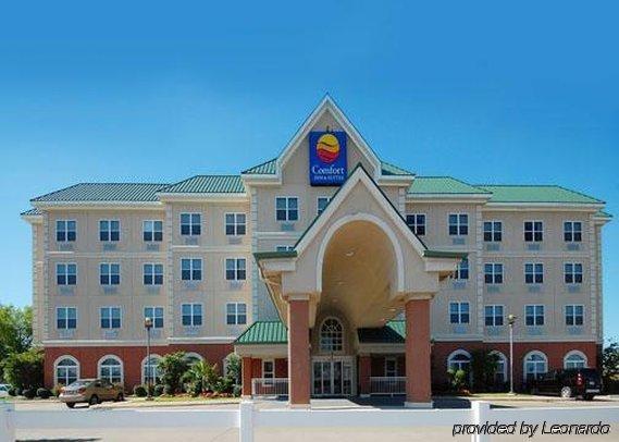 Quality Inn & Suites I-35 E-Walnut Hill Dallas Buitenkant foto