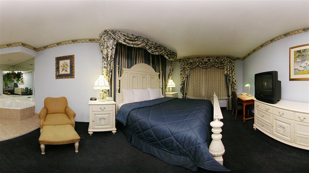 Quality Inn & Suites I-35 E-Walnut Hill Dallas Buitenkant foto